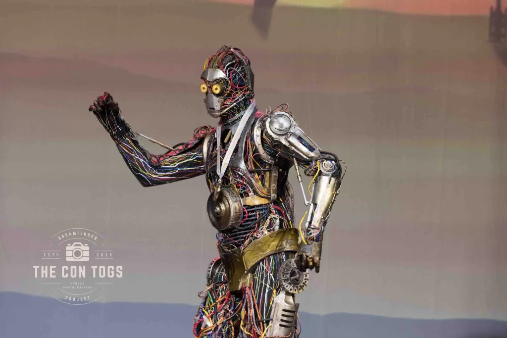 Best Workmanship - Naked C-3PO from The Phantom Menace - Droid Protocol