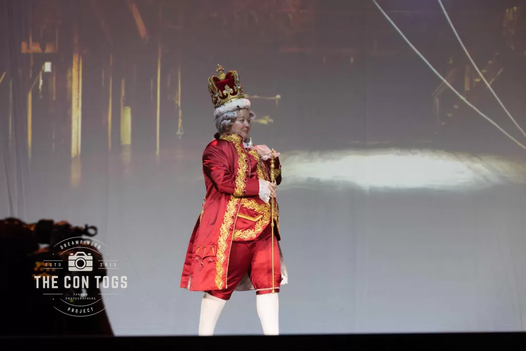 Best Re-Creation /Comickaze Comics & Pop Culture Store - King George III (Hamilton) - Katie Strubez Cosplay